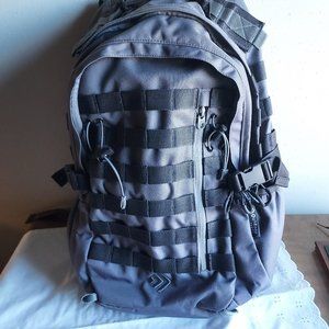 EUC Outdoor Products Quest Daypack, Gray / Black, Preowned